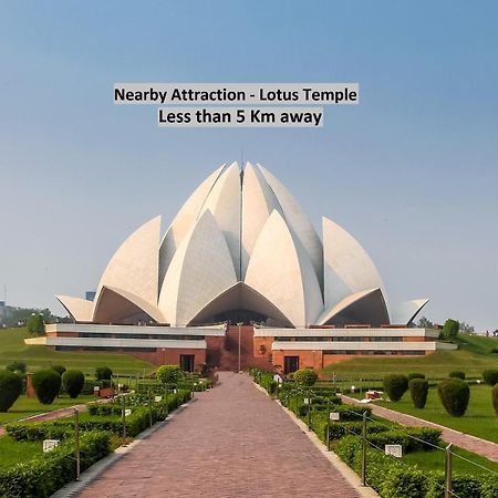 Oyo 9999 Hotel La Wisteria Delhi (National Capital Territory of India) Exterior foto