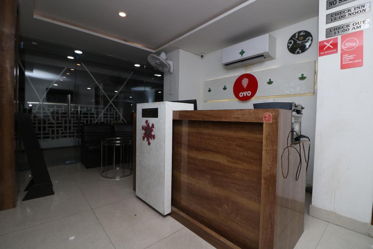Oyo 9999 Hotel La Wisteria Delhi (National Capital Territory of India) Exterior foto